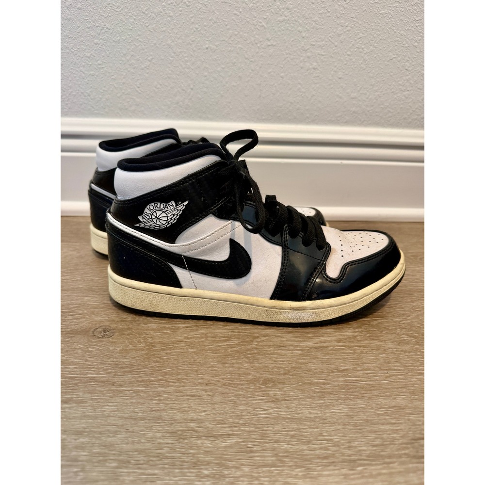 Nike Air Jordan 1 Mid Black White Patent Mens 7.5 Womens 9